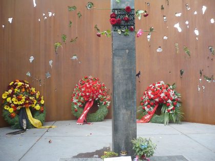 Das Denkmal für die Opfer des Wiesn-Attentats 1980